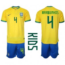 Brasilien Marquinhos #4 Hemmaställ Barn VM 2022 Korta ärmar (+ Korta byxor)